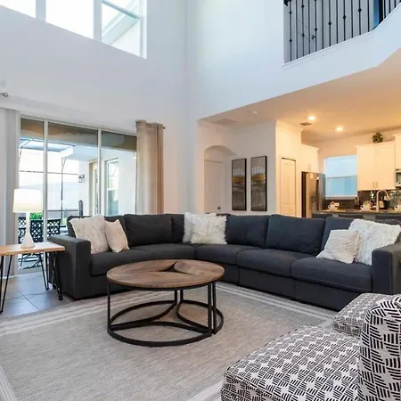 Spacious & Comfy Retreat Prime Location Amazing